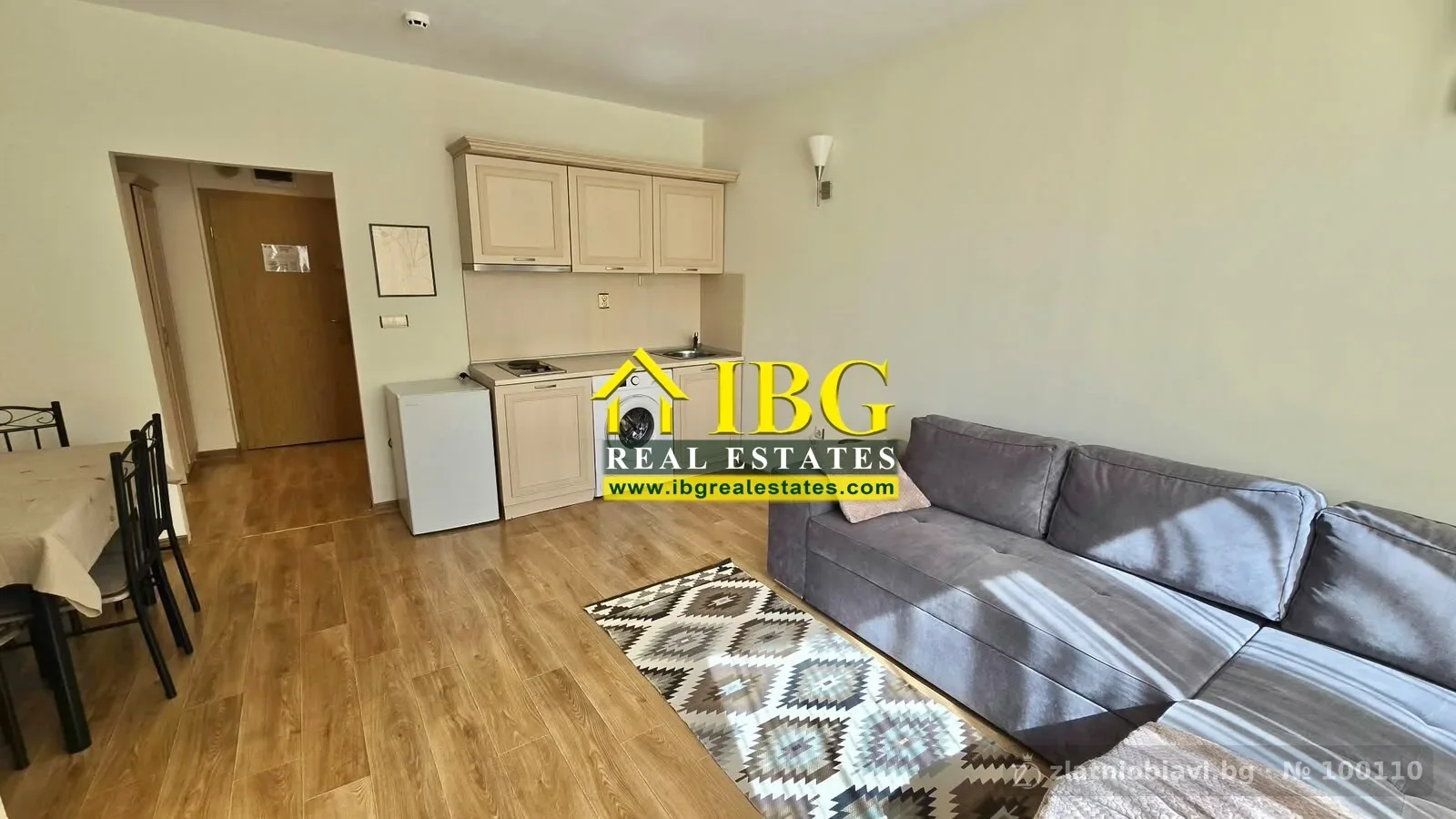 South-Facing 1-Bedroom Apartment with Park View | Avalon, Sunny Beach — снимка 4